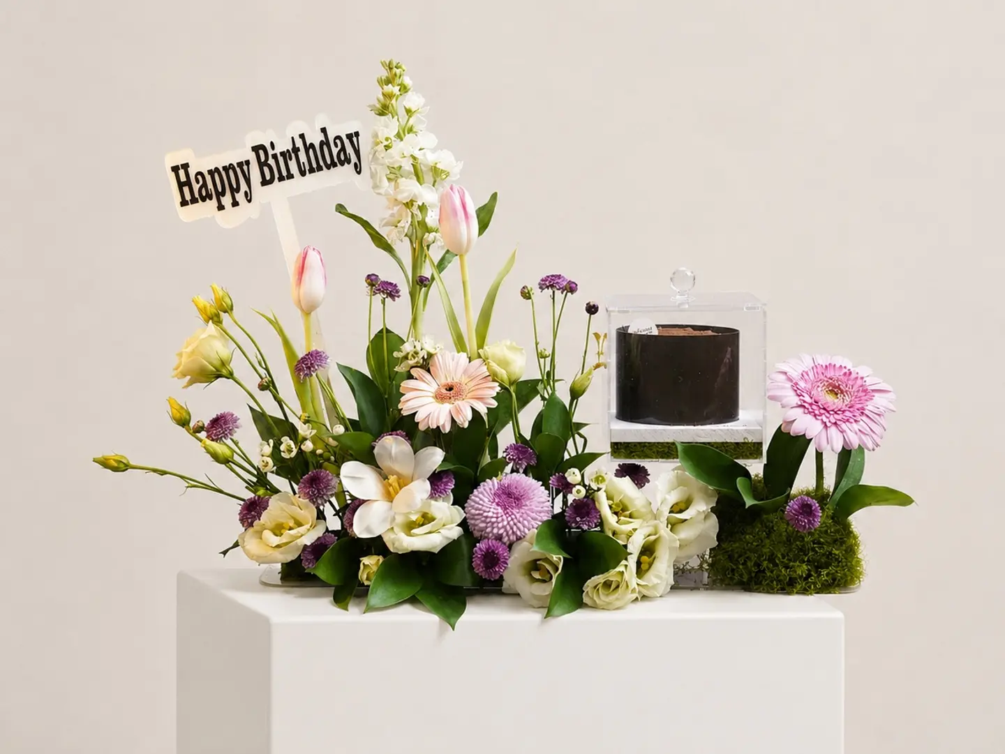 Arranging A Birthday Celebration With A Cake