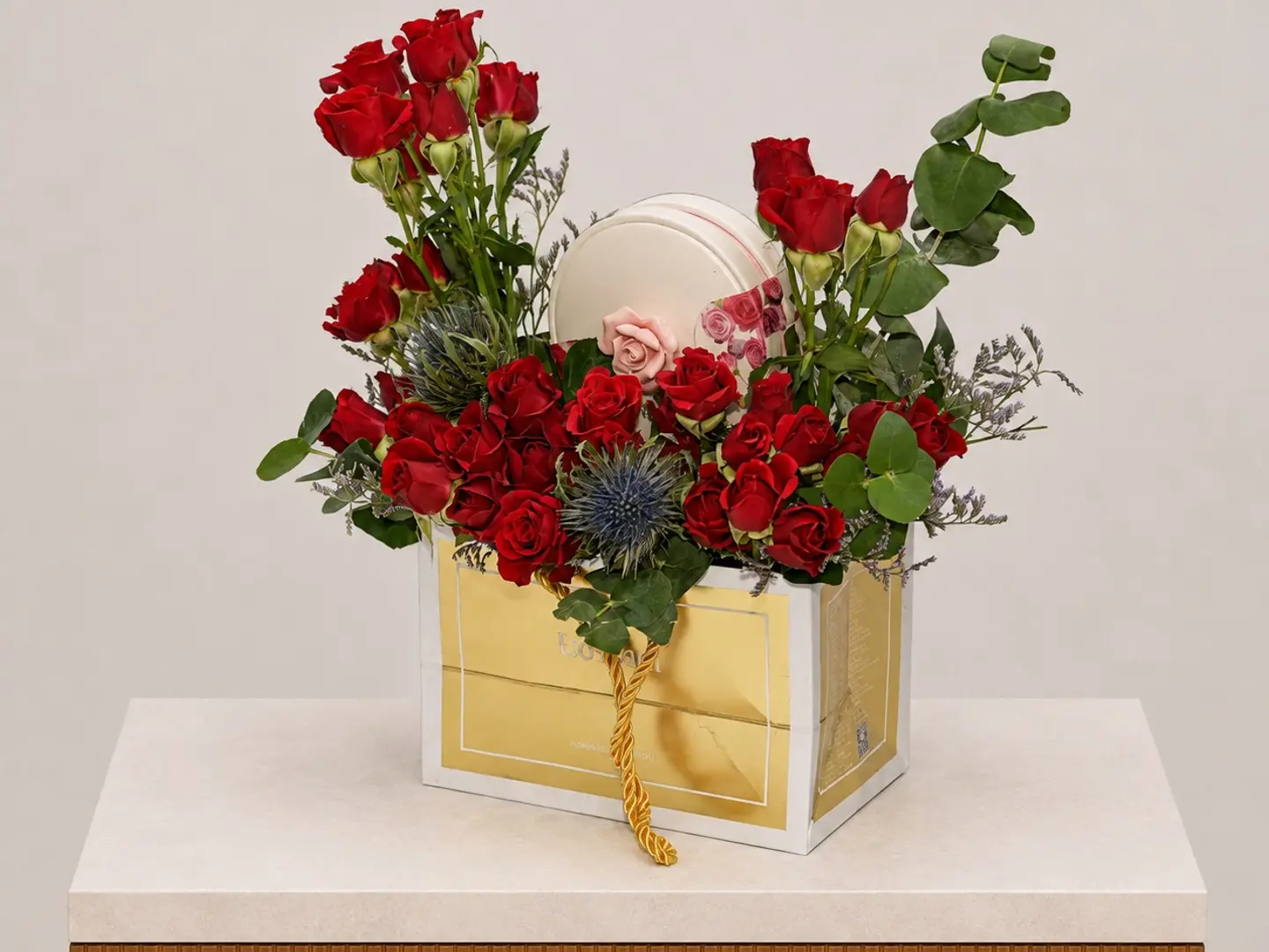 Bustani Chocolate With Baby Rose Red