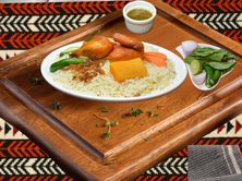 نص حبة دجاج ارز بيشاور