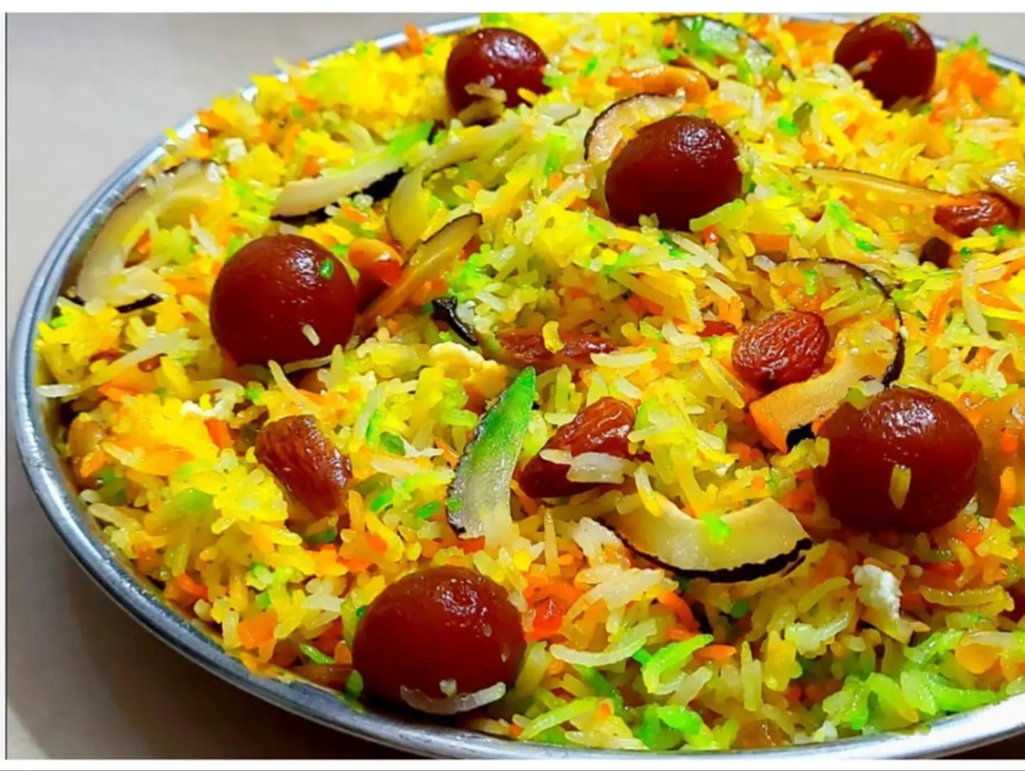 Zarda Topped With Gulab Jamun