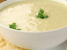 شوربة كريمه بقطع الدجاج
