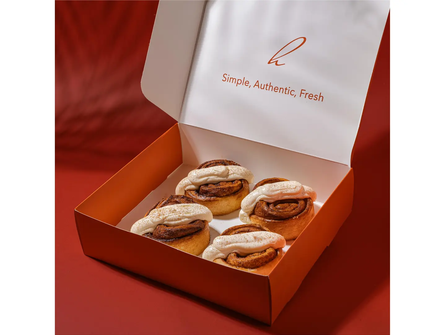 Cinnamon Roll Box