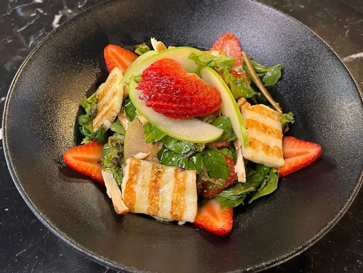 Halloumi Salad