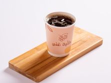 كوب قهوة اليوم بارد