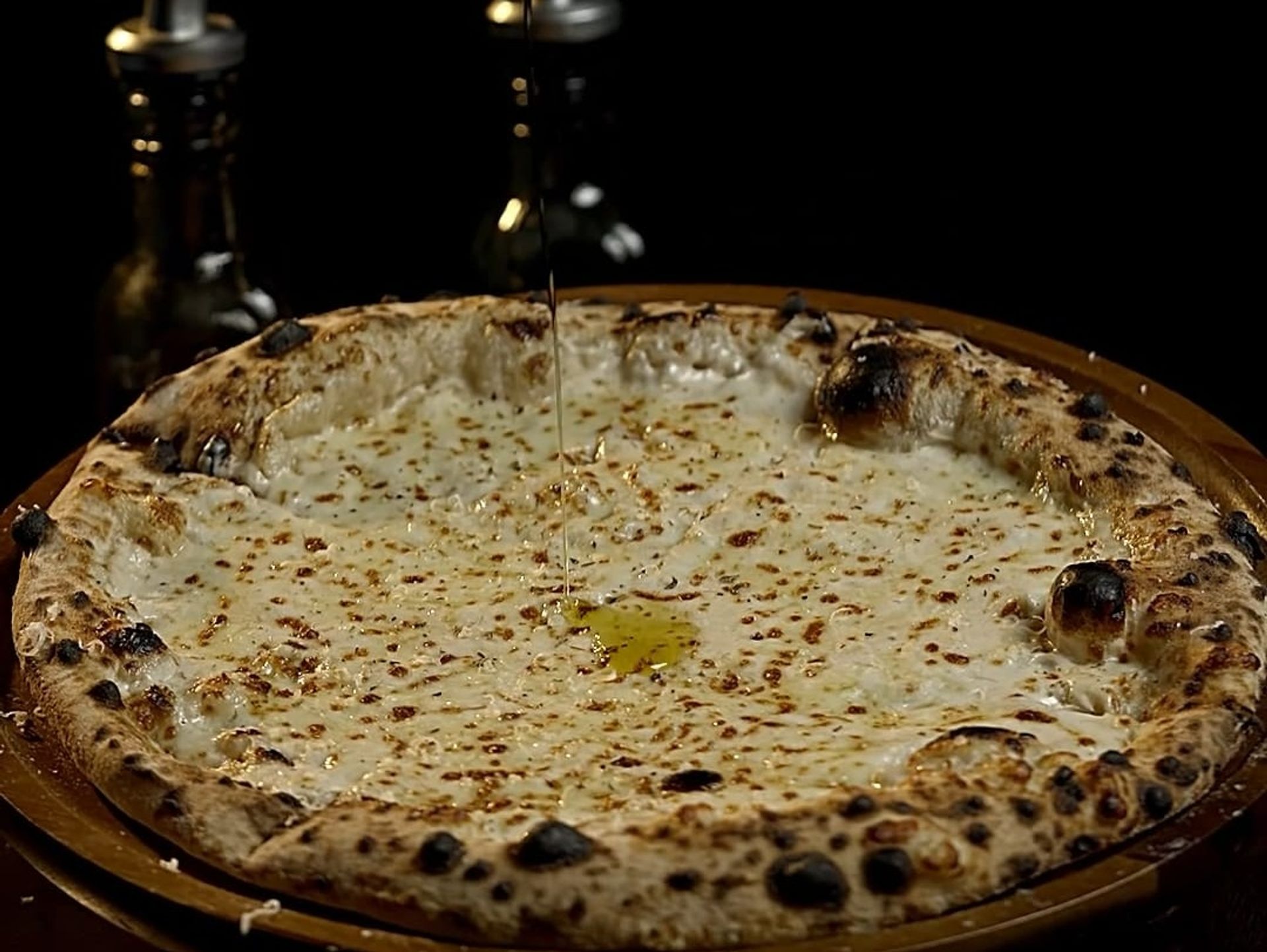 بيتزا بيانكا - صغير
