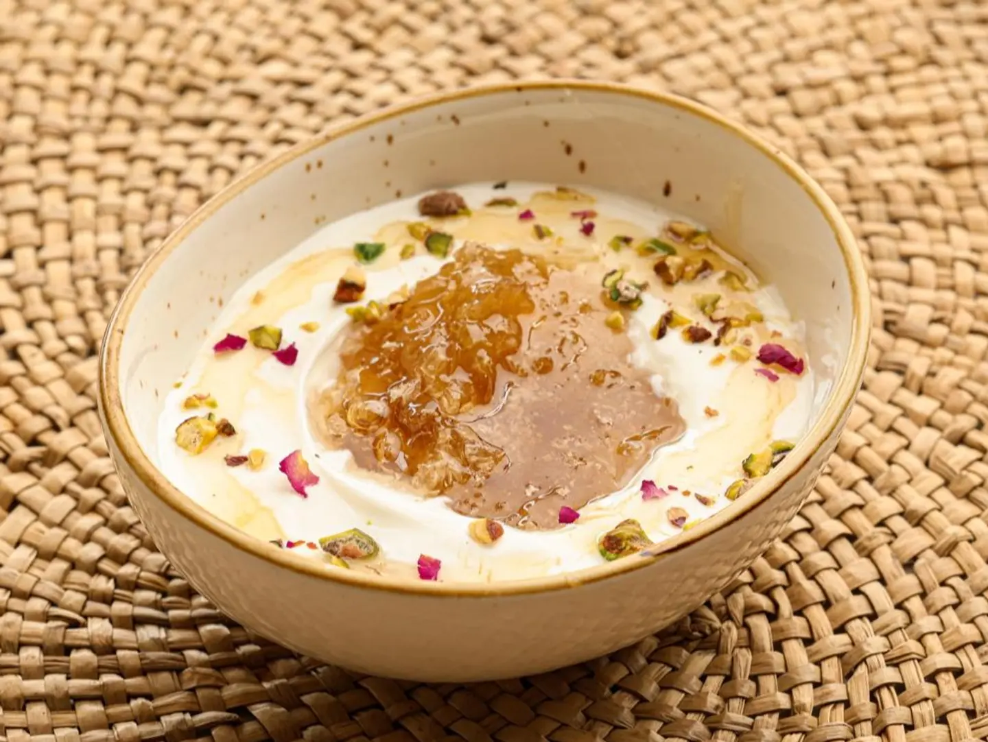 قشطه وعسل بالشمع