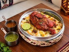 نصف دجاج محمر