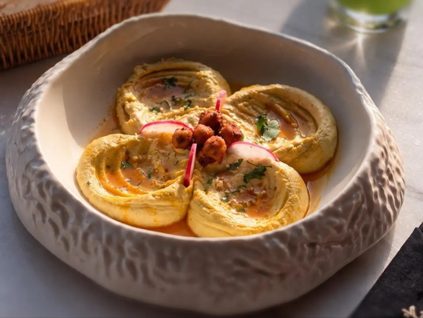 Saffron Hummus