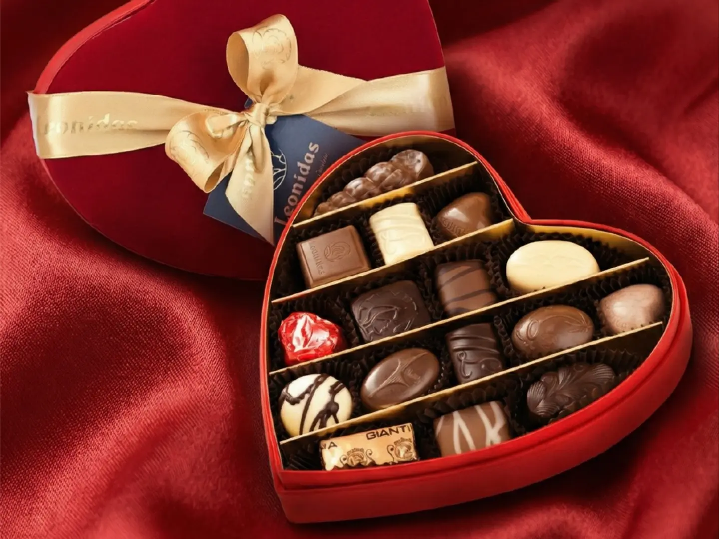 Velvet Heart Box 200 G