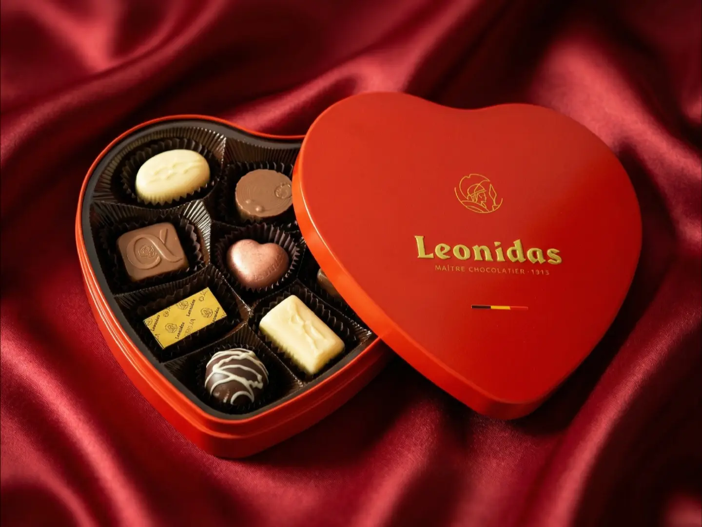 Metal Heart Box