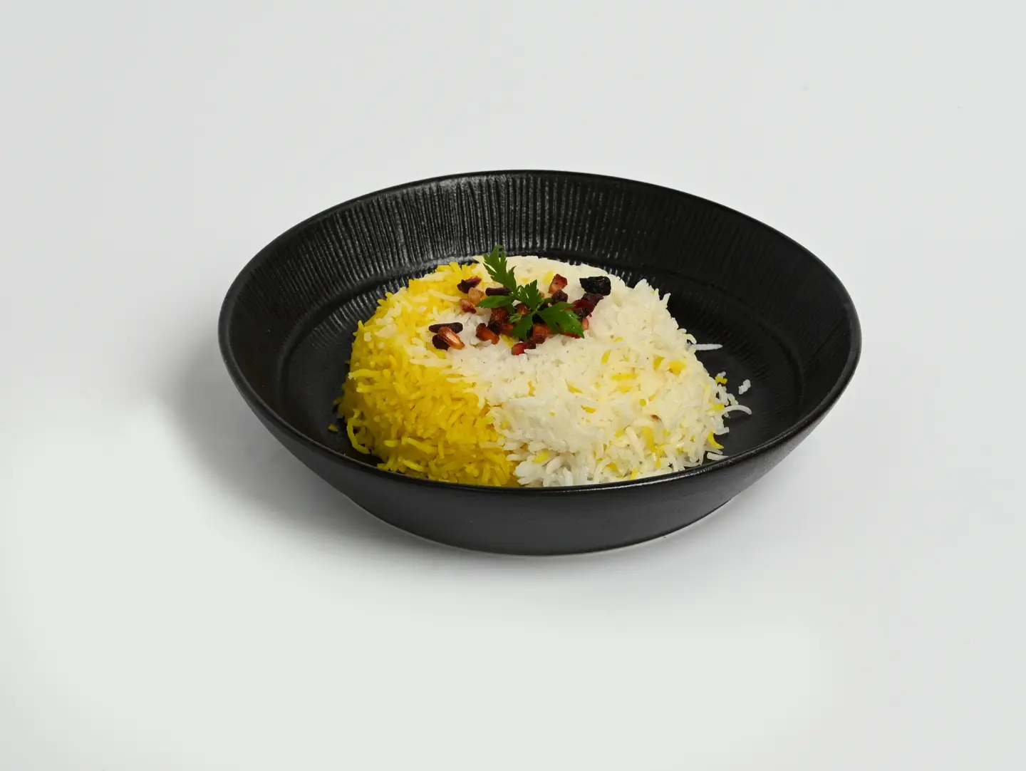 ارز زعفران مشكل مع ارز ابيض