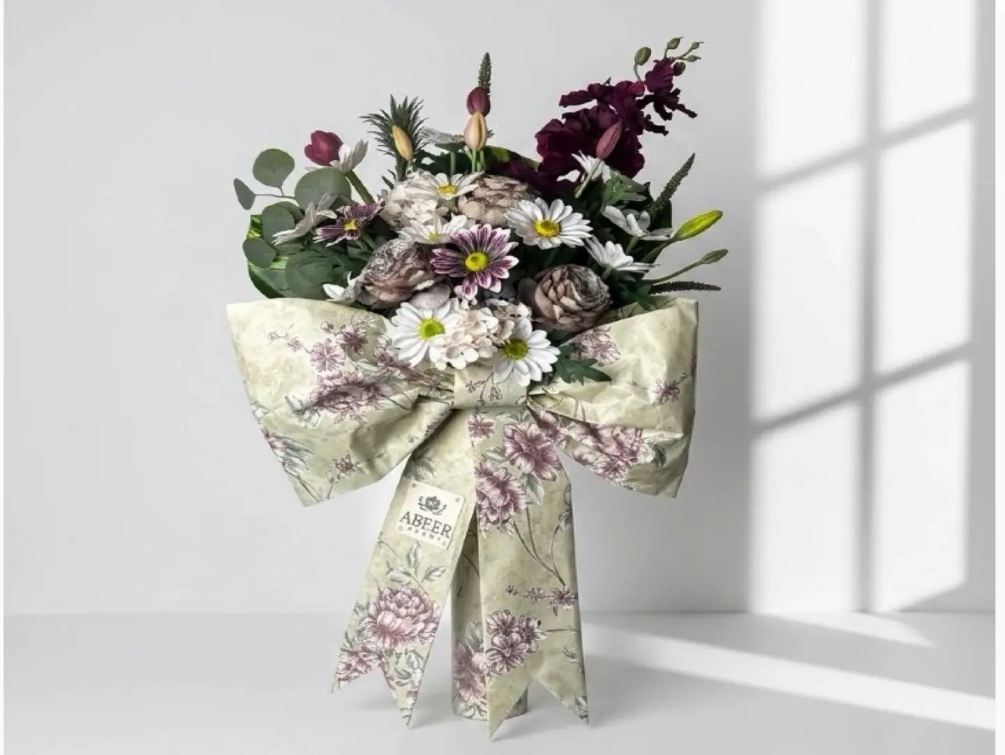 Fantasy Vase (Artificial Rose)