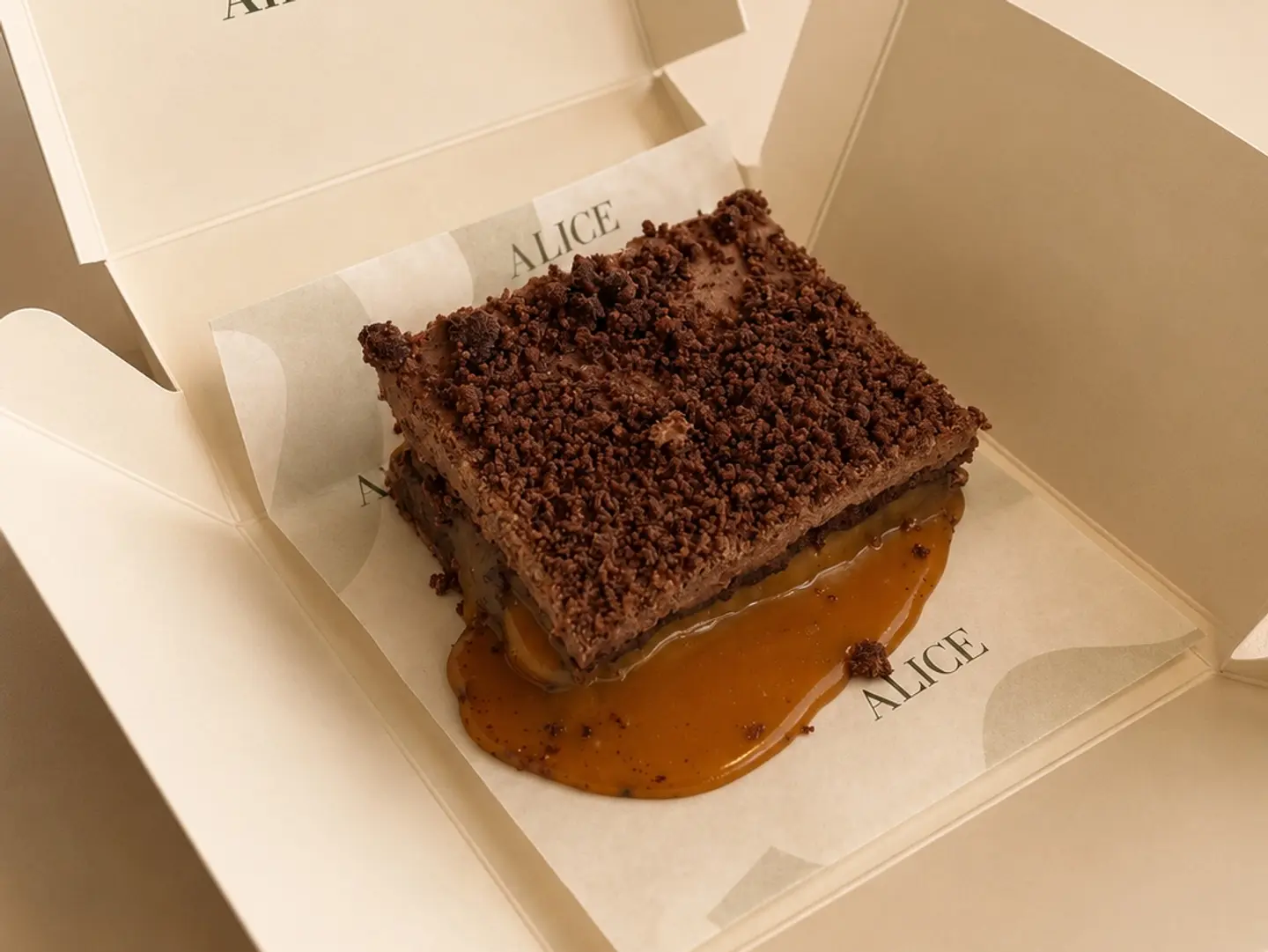 Crunchy Dolce Cake