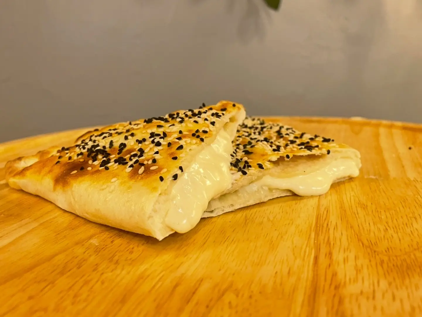 فطيرة جبن موزريلا