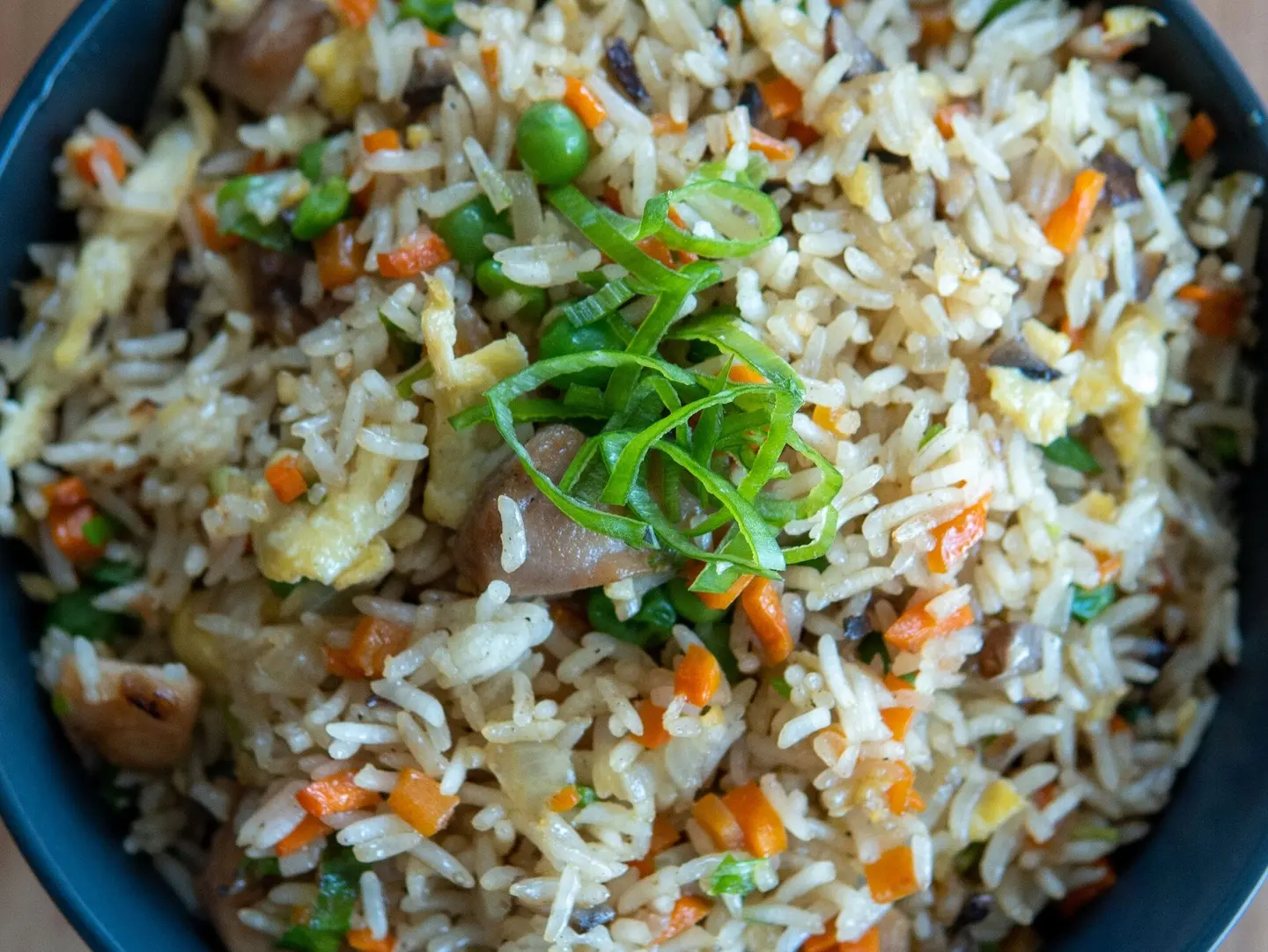 أرز مقلي بالدجاج