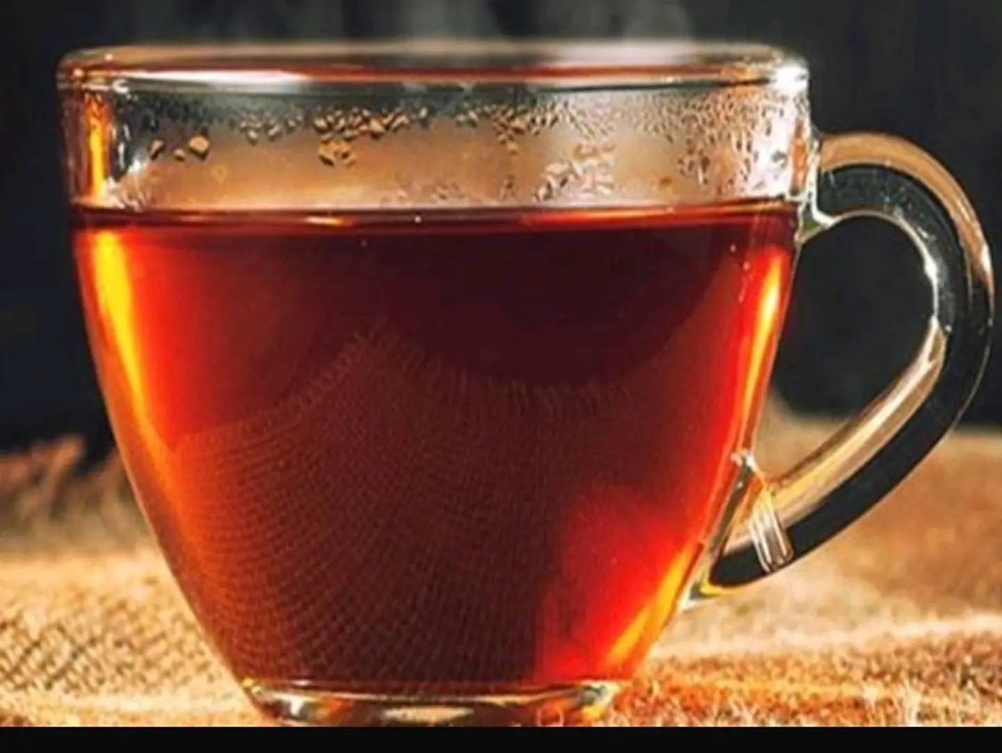 شاهي احمر