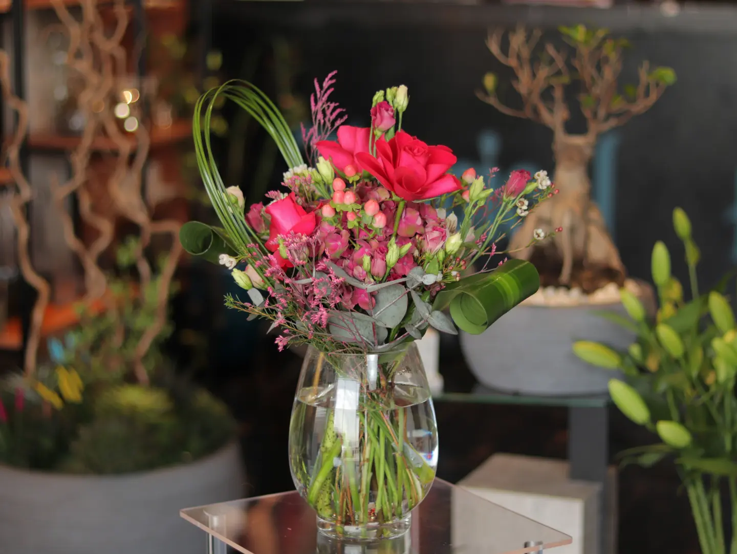 Glass Vase Fuchsia
