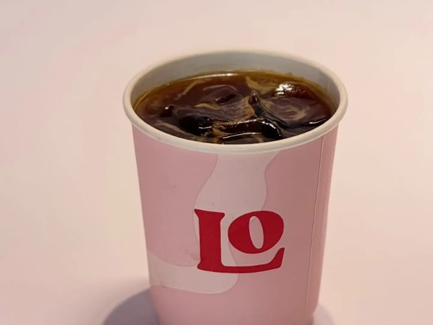 قهوة اليوم بارد كبير