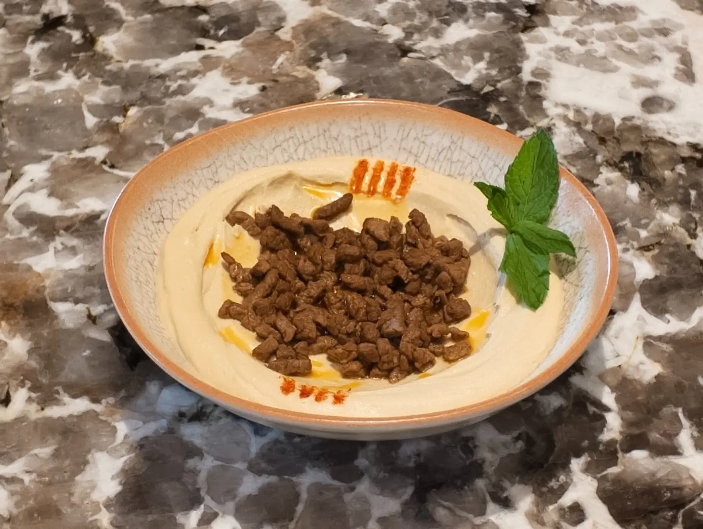 Hummus With Meat