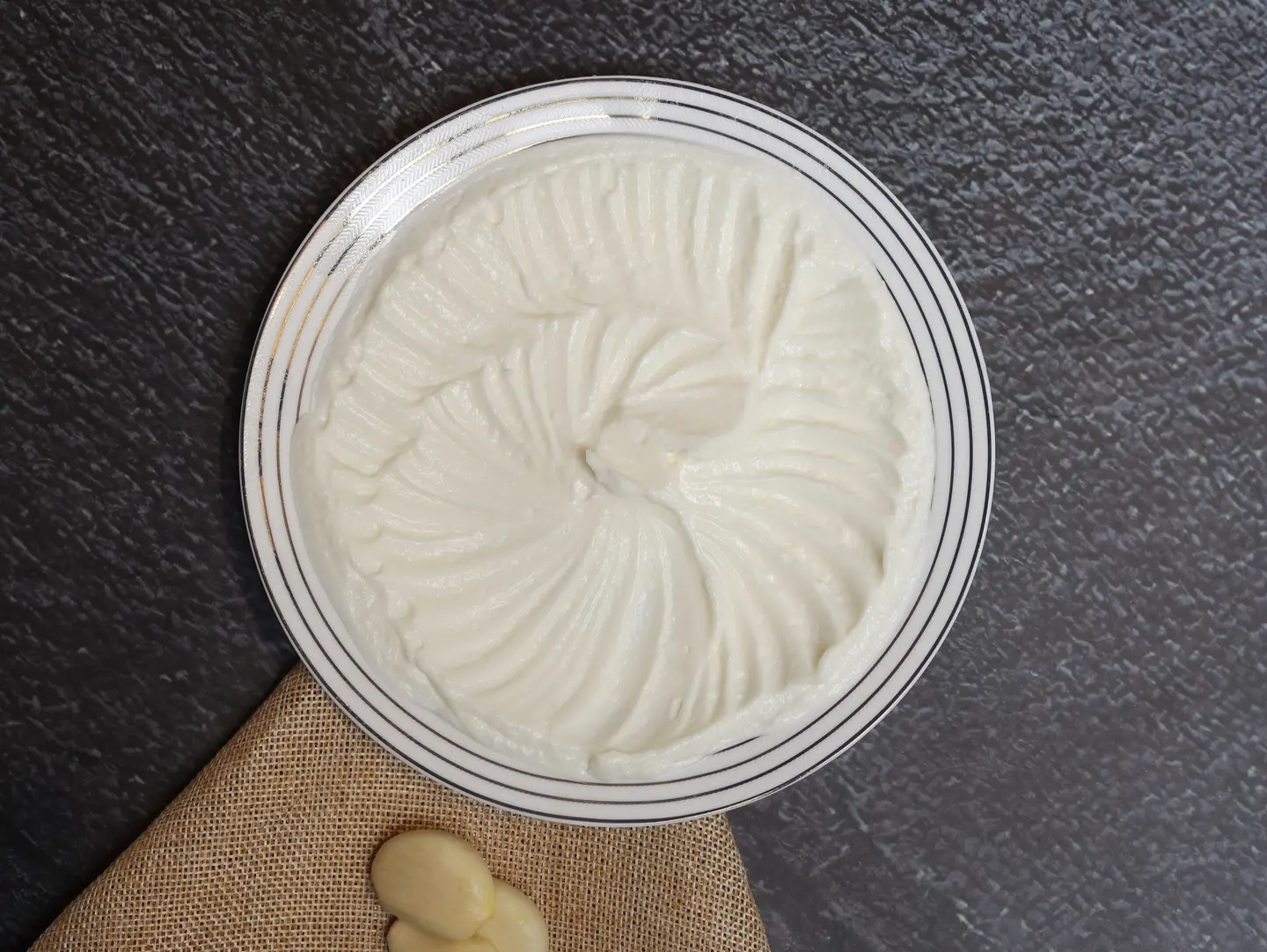 Garlic Sauce - Medium