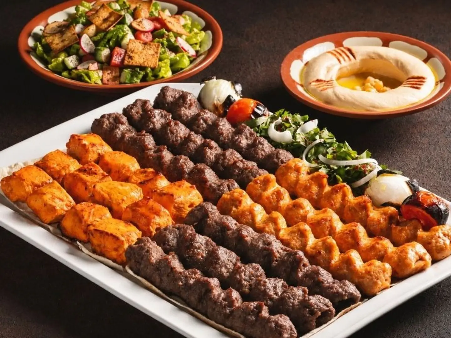 جاط مشكل كباب لـ ٤ أشخاص