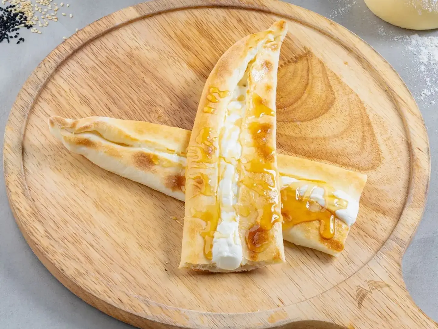فطيرة زيت زيتون باللبنة - صغير