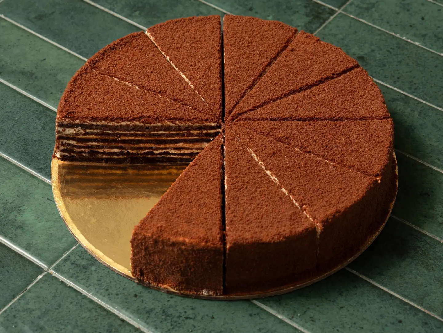 Dolce Layers For Gatherings