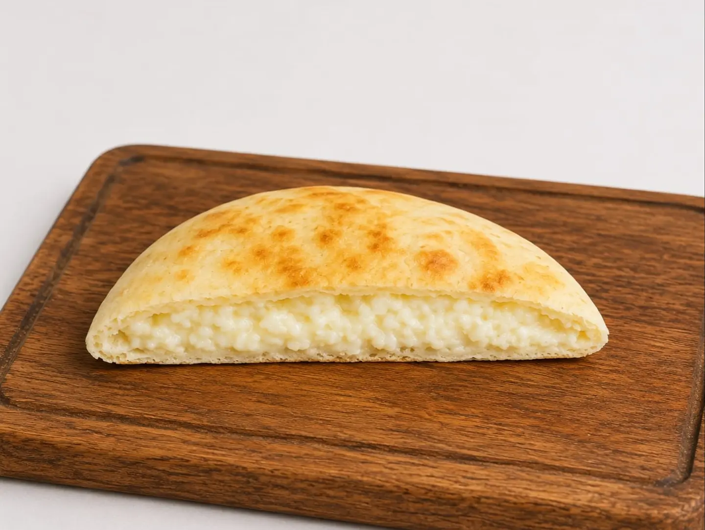 فطيرة جبنة عكاوي