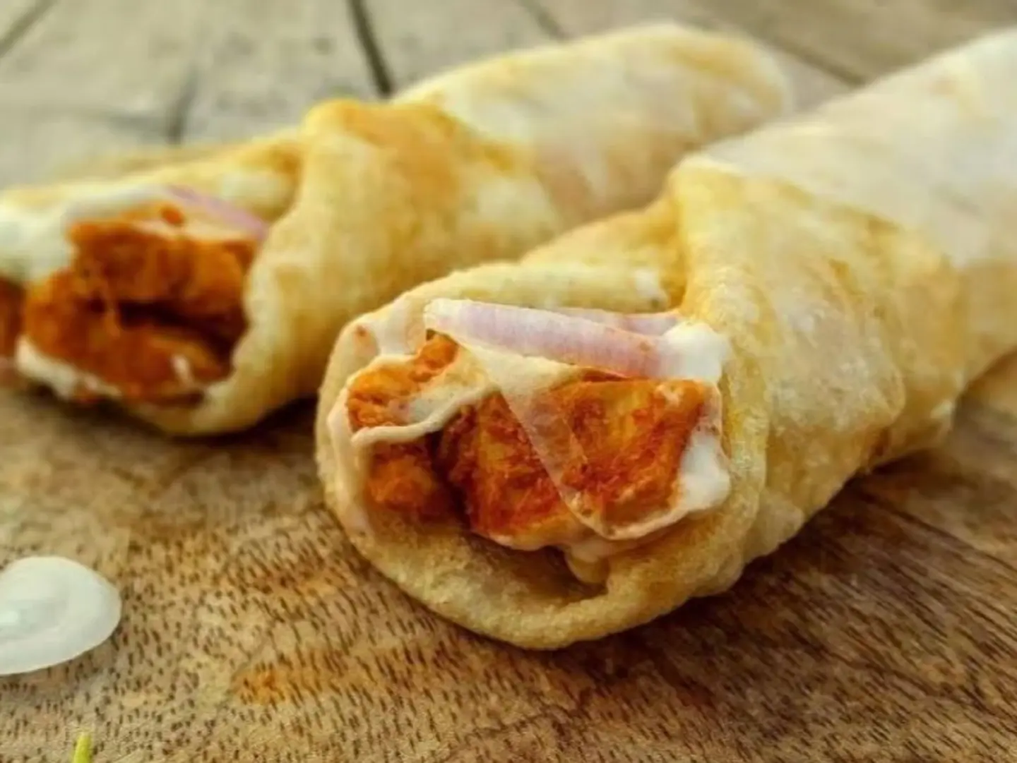 Malai Boti Chutney Roll