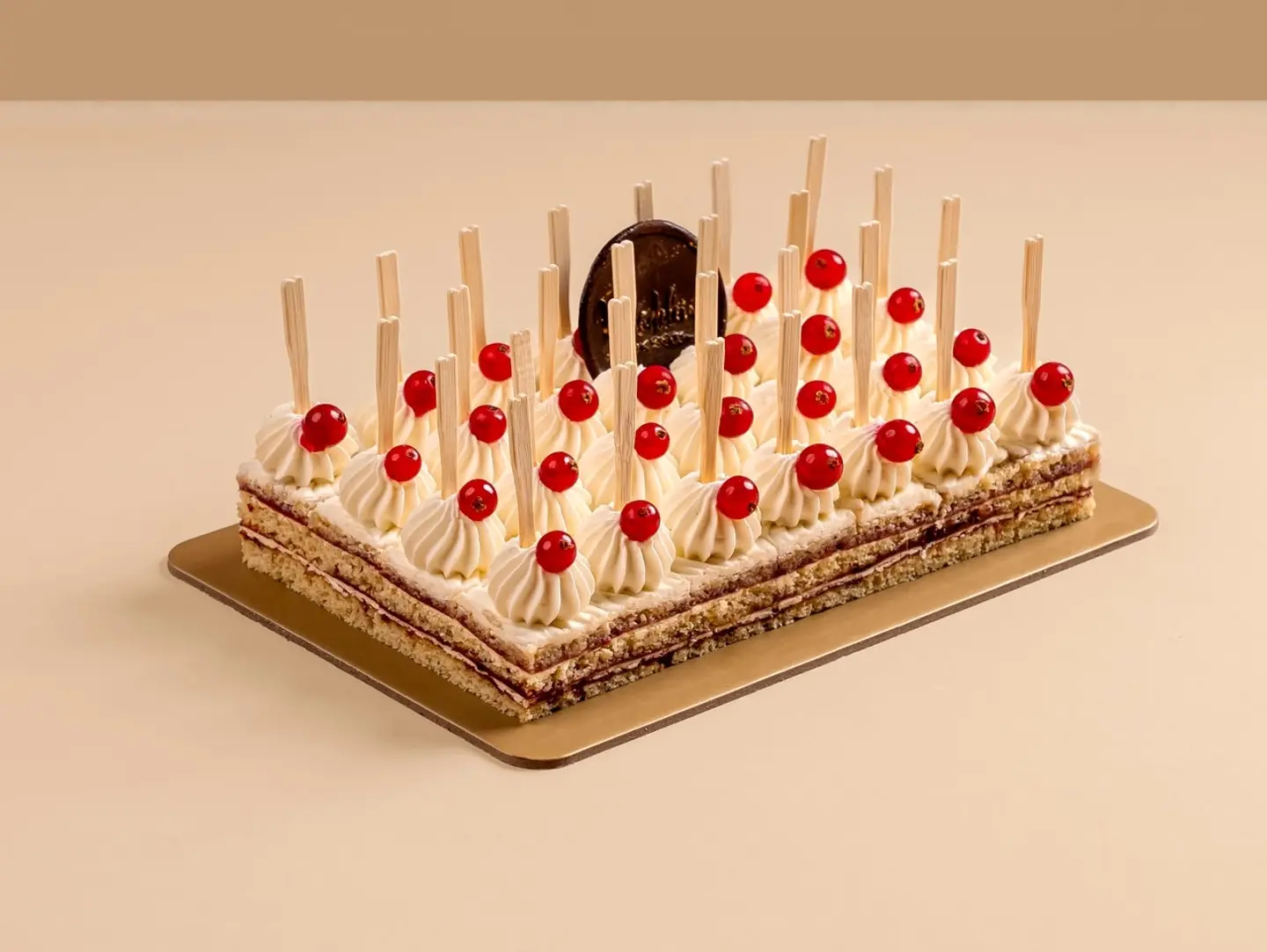 Medium Raspberry Cake Bites