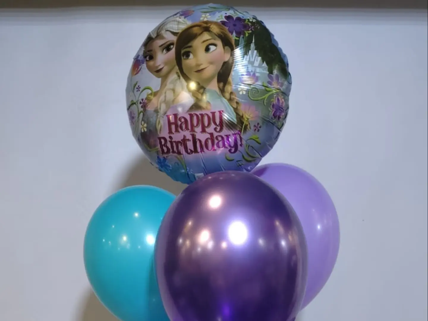 Frozen Balloons Bouquet