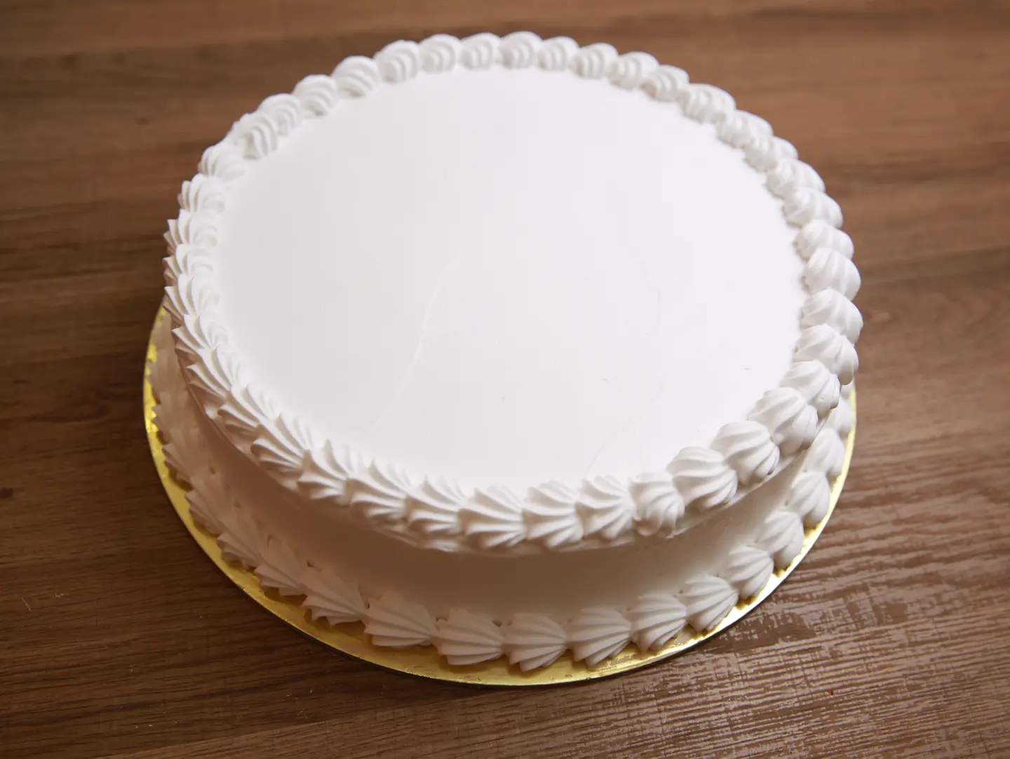 Large Vanila Cake