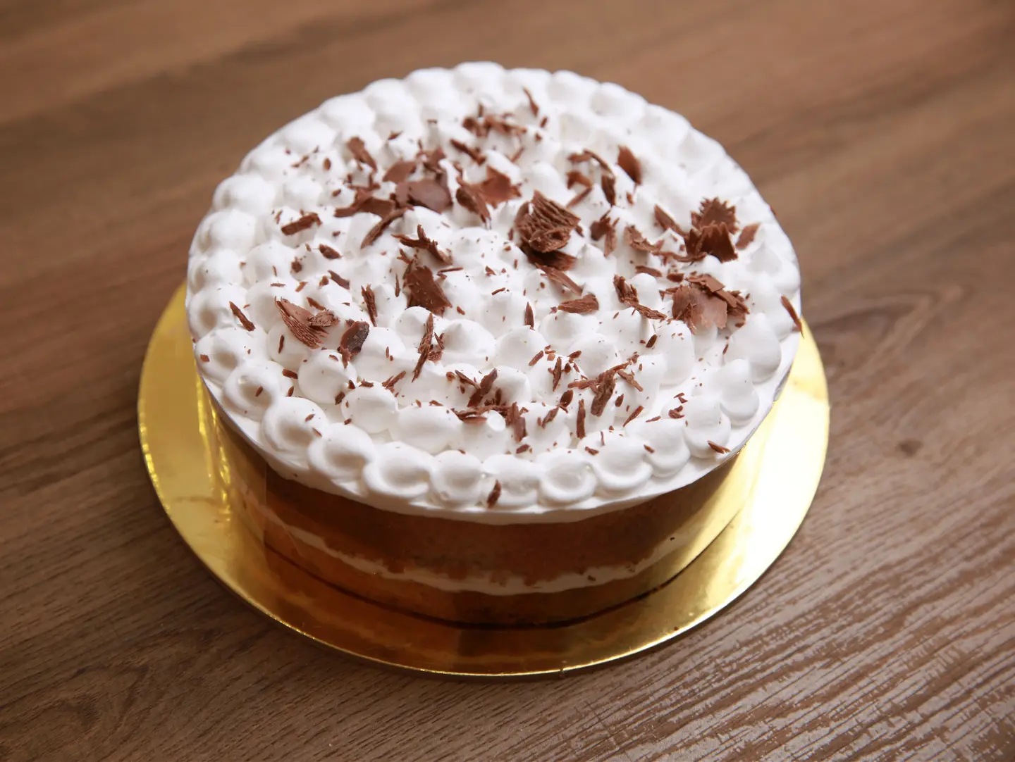 Medium Vanilla & Chocolate Cake