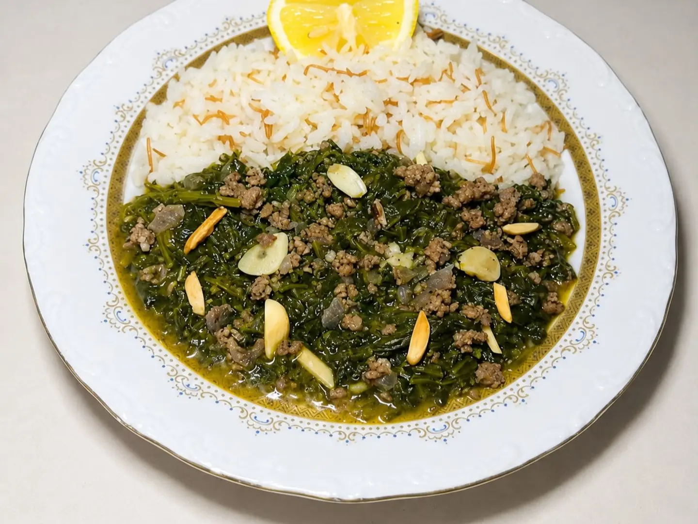 Spinach Wit Meat