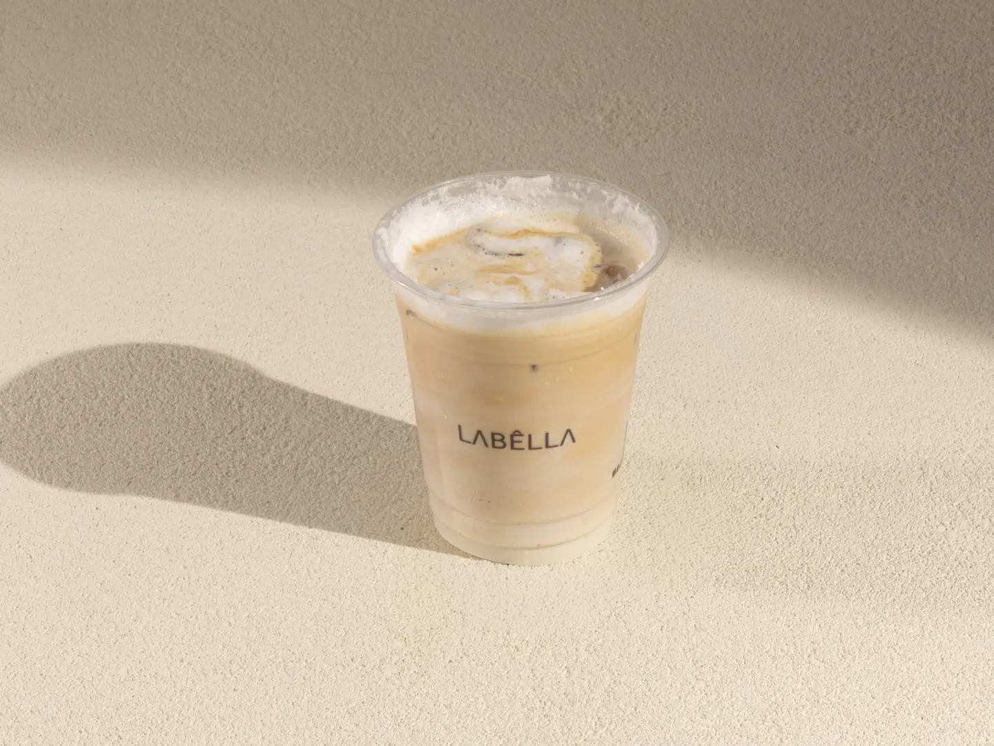 Ice Shaken White Mocha