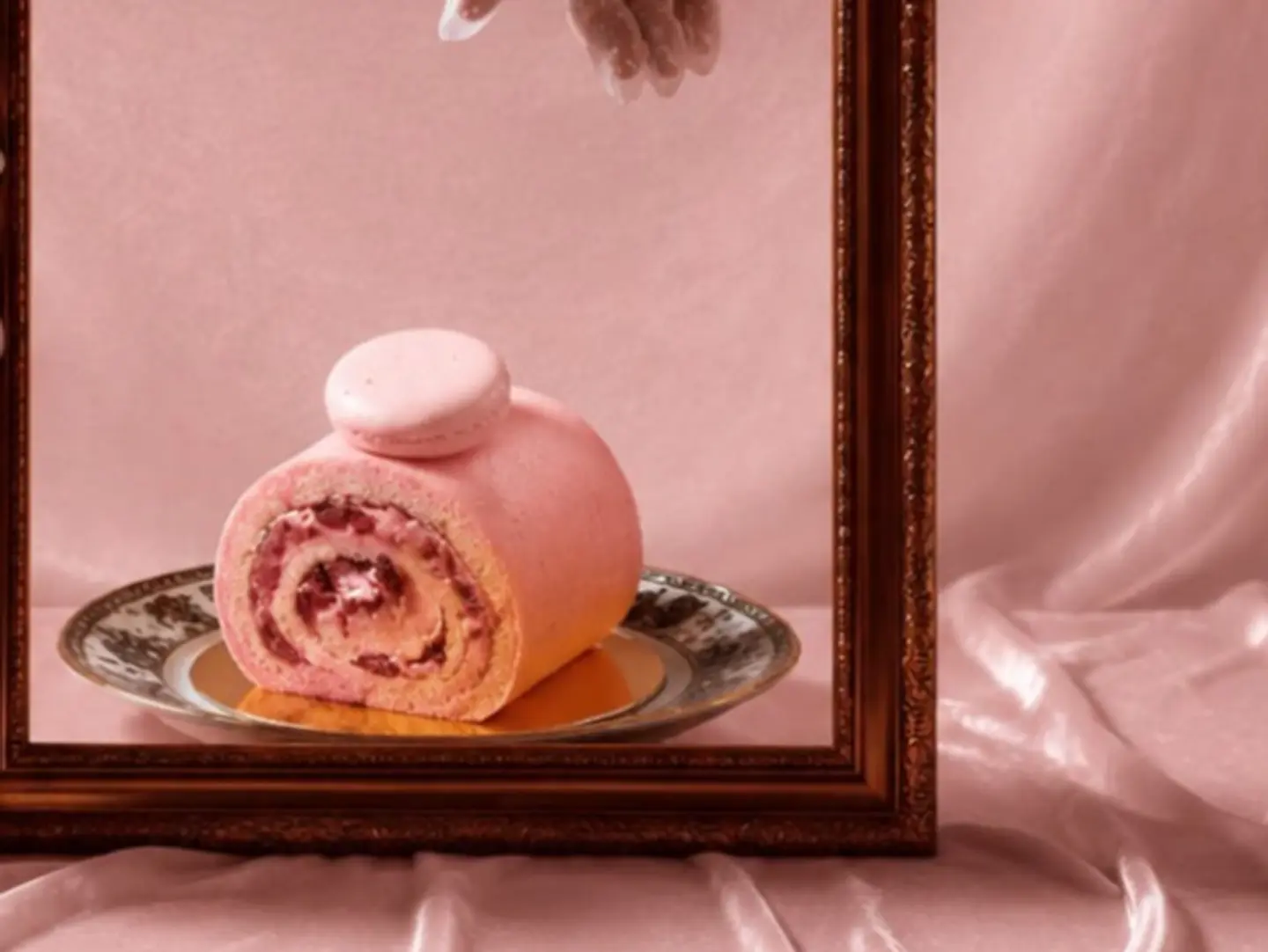 Strawberry Swiss Roll