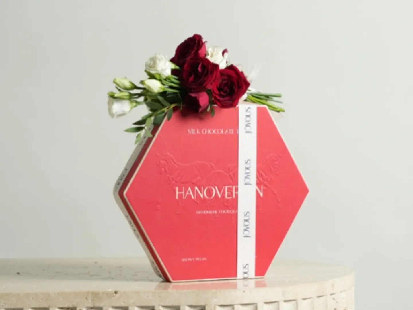 Pecan Hanoverian Flowers
