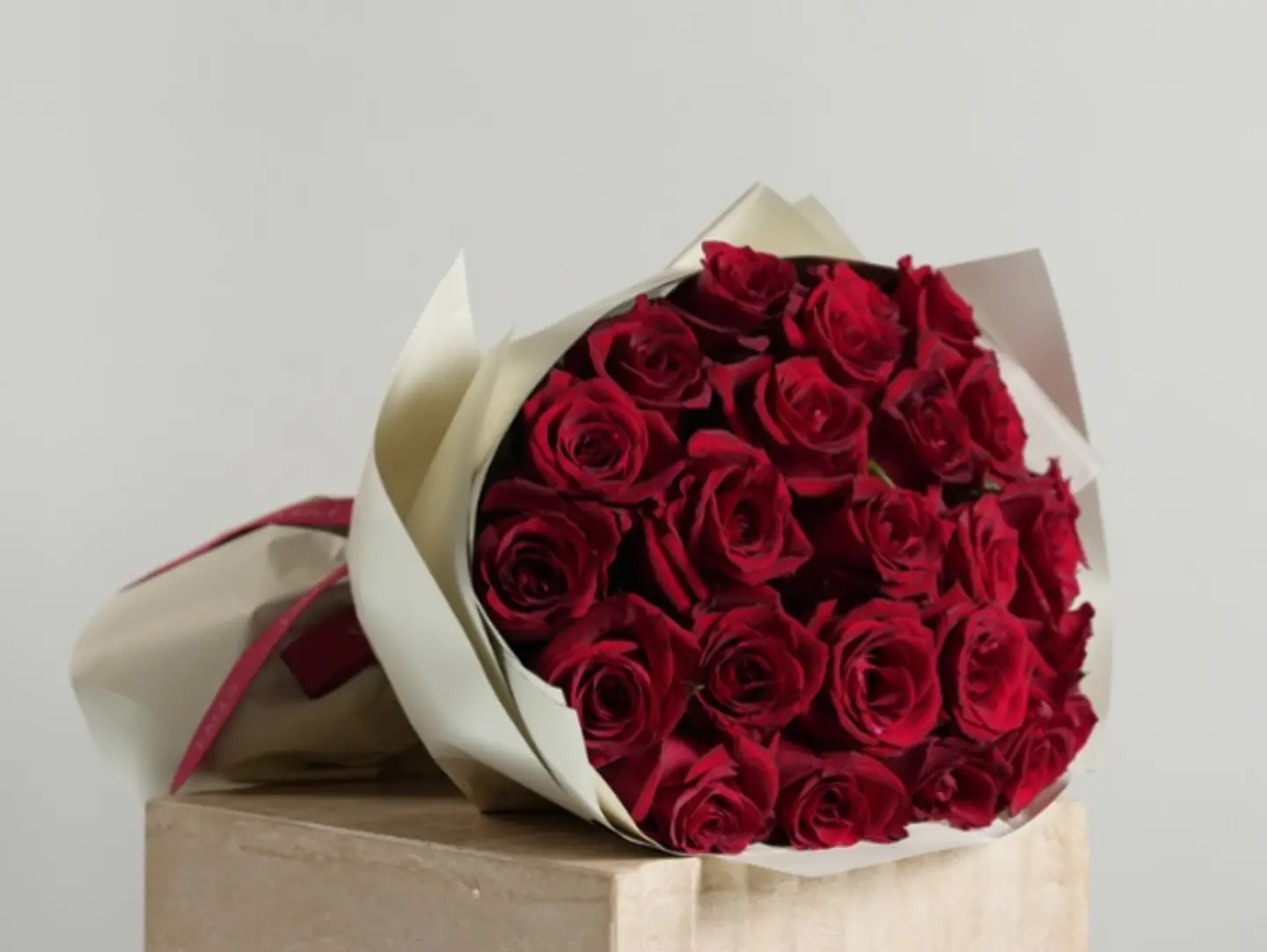 أحمر 25 أ