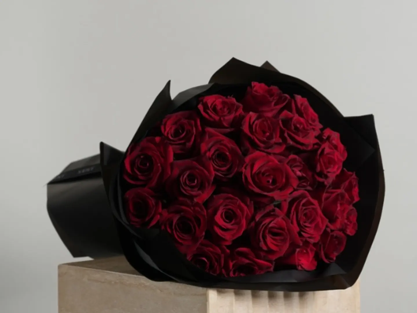 أحمر 25