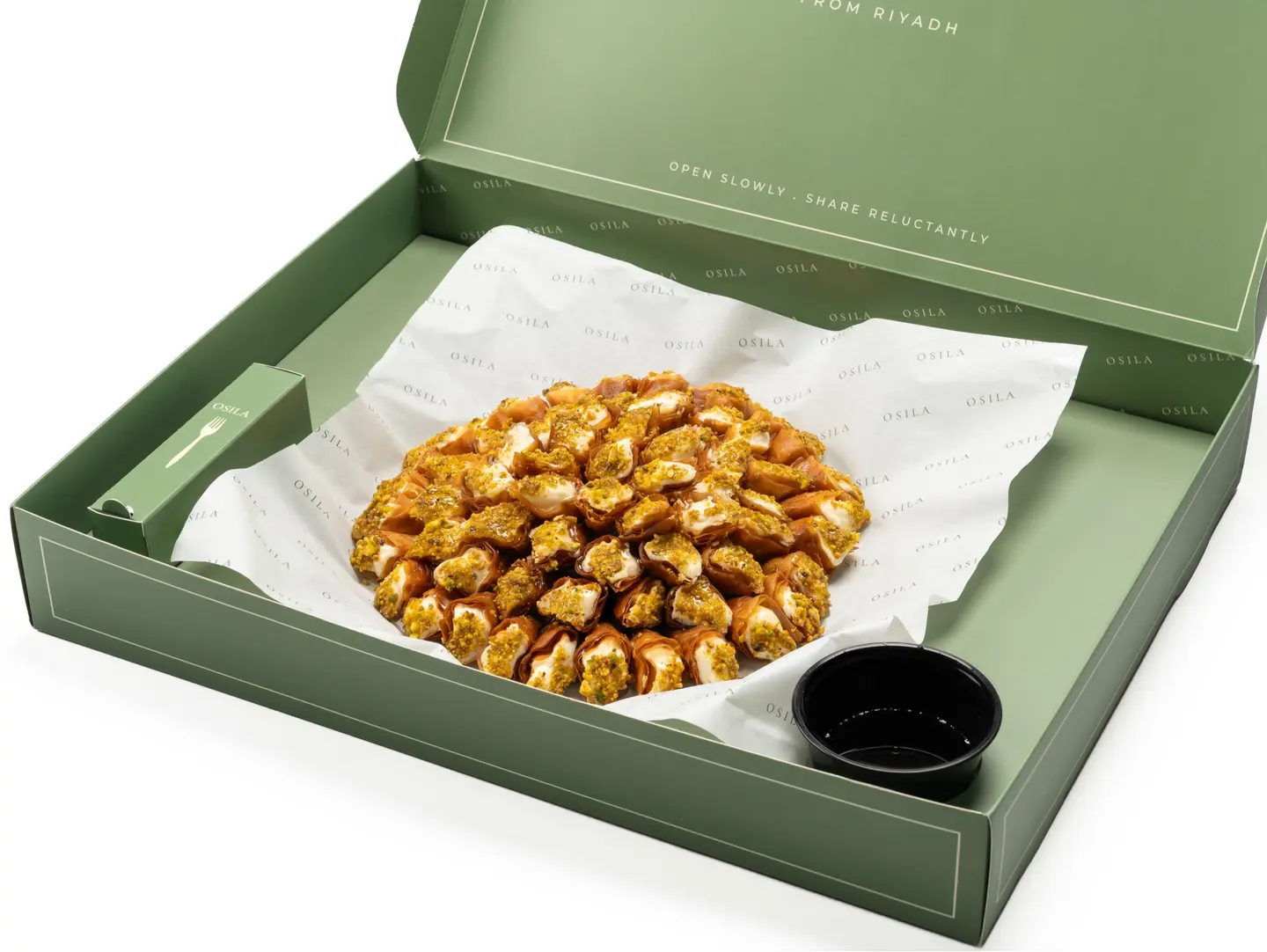 70 Pieces Of Crispy Cones Osila With Cream