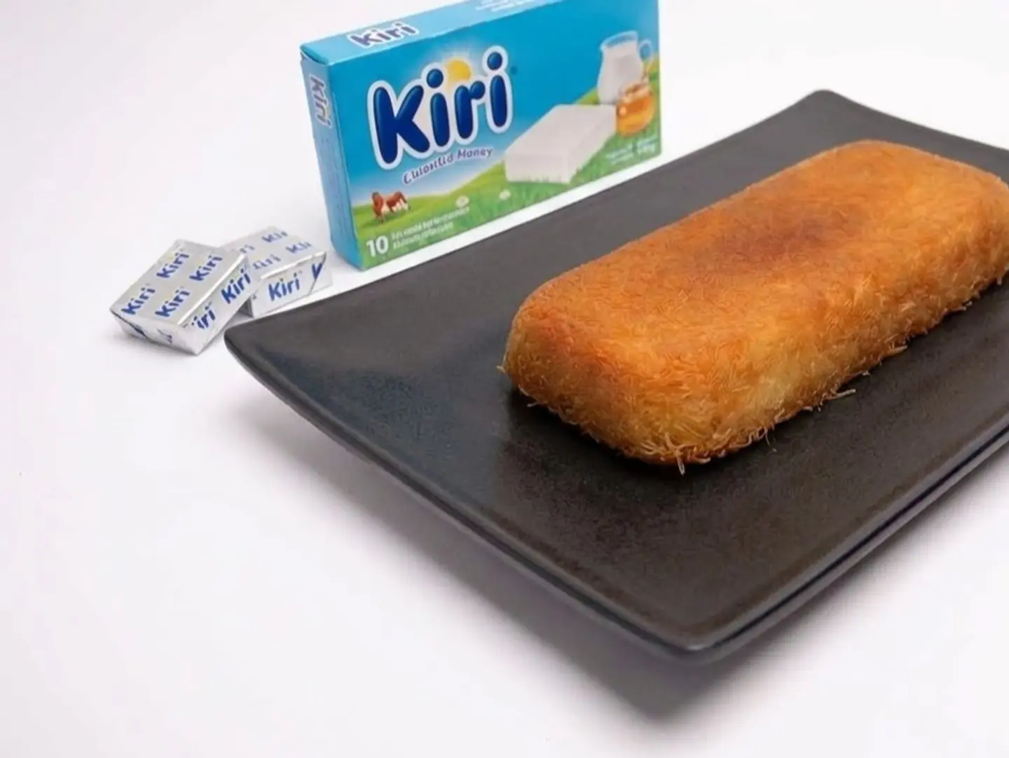 كنافه قشطه مع جبن كيرى
