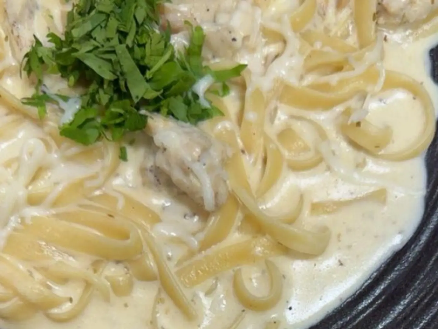 Fettuccine Alfredo