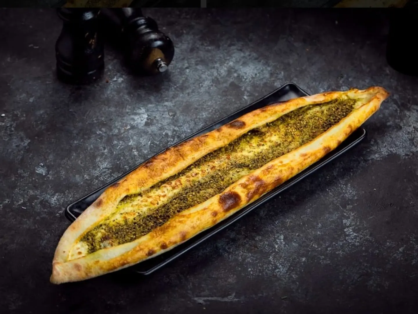 جبن بالزعتر