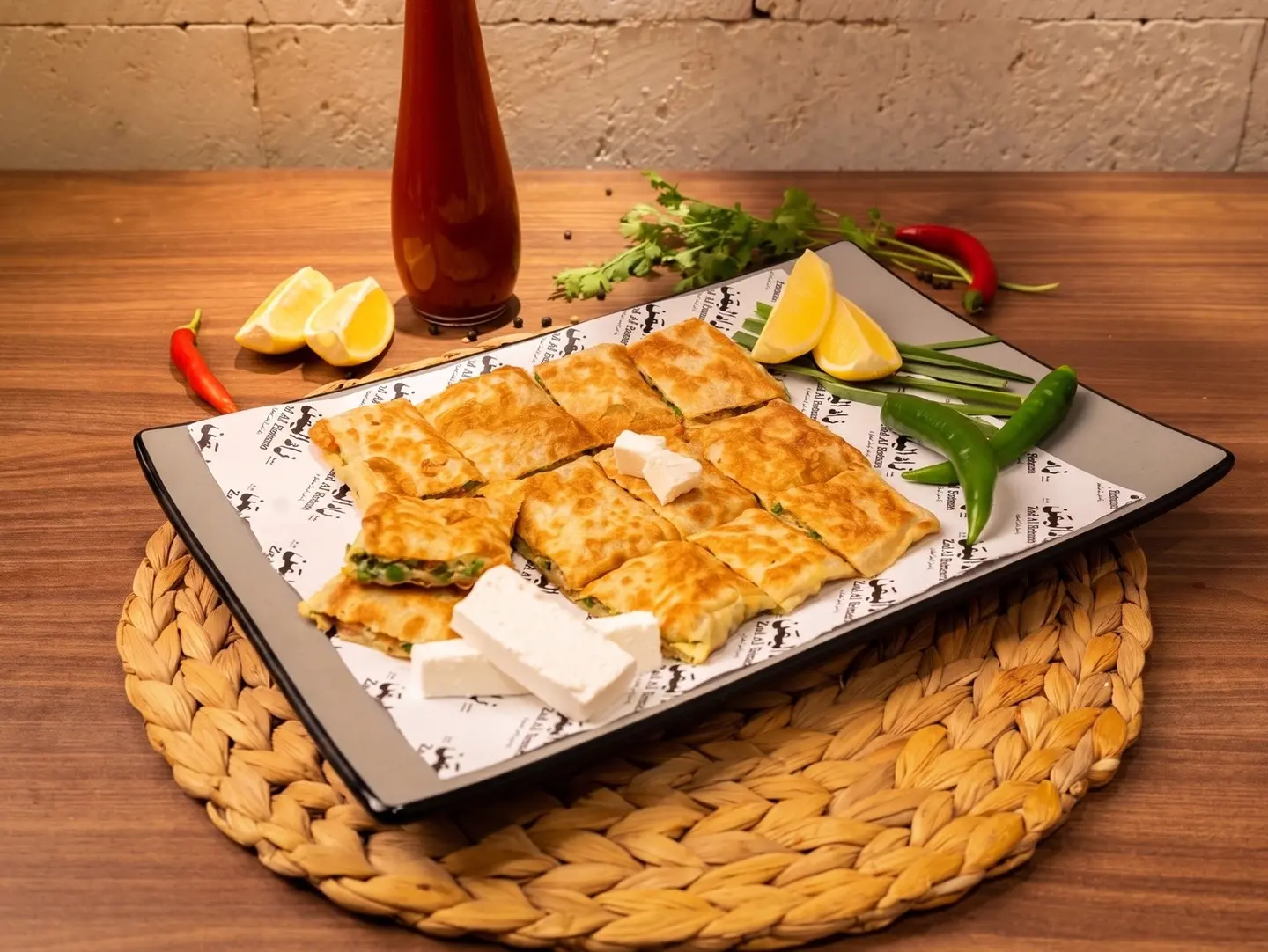 مطبق جبنة بيضاء