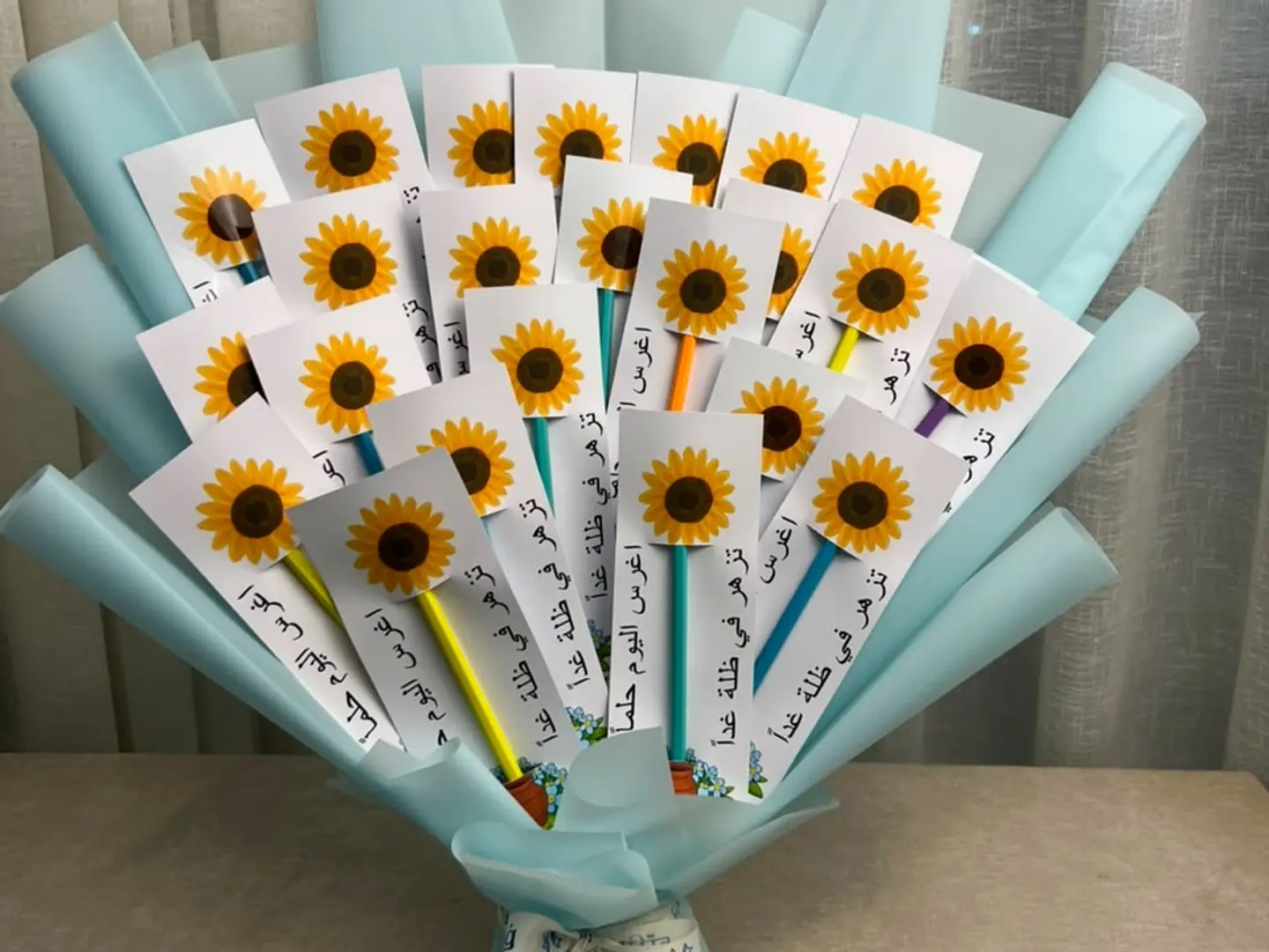 A Distinctive Blue Pen Favor Set.
