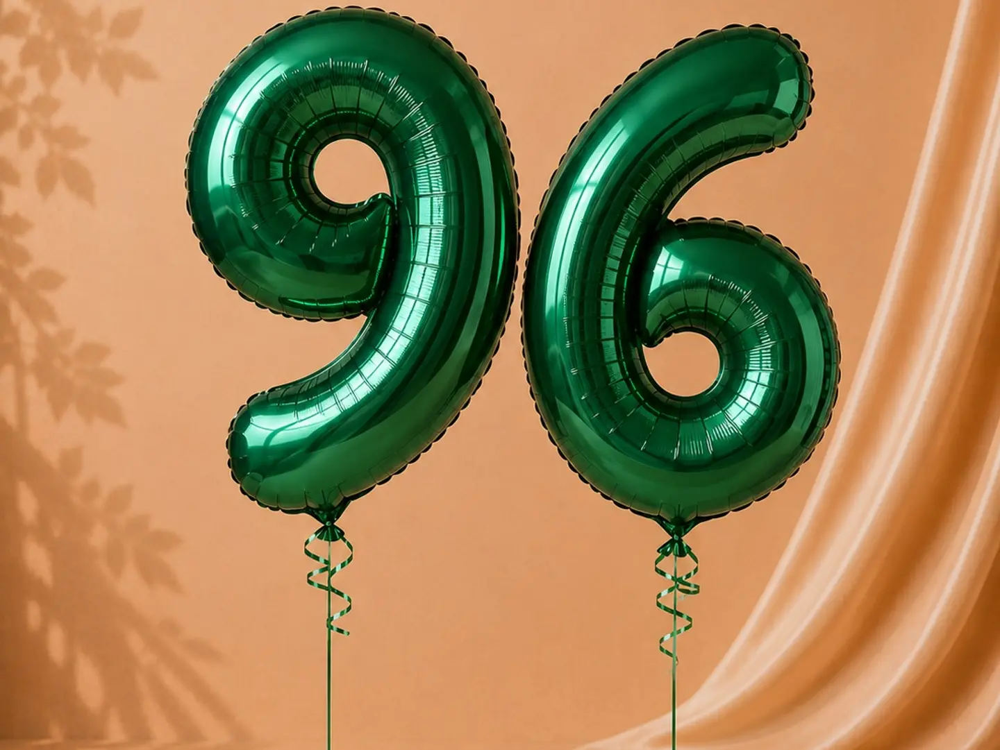 بالونات هيليوم رقم 96 لليوم الوطني السعودي