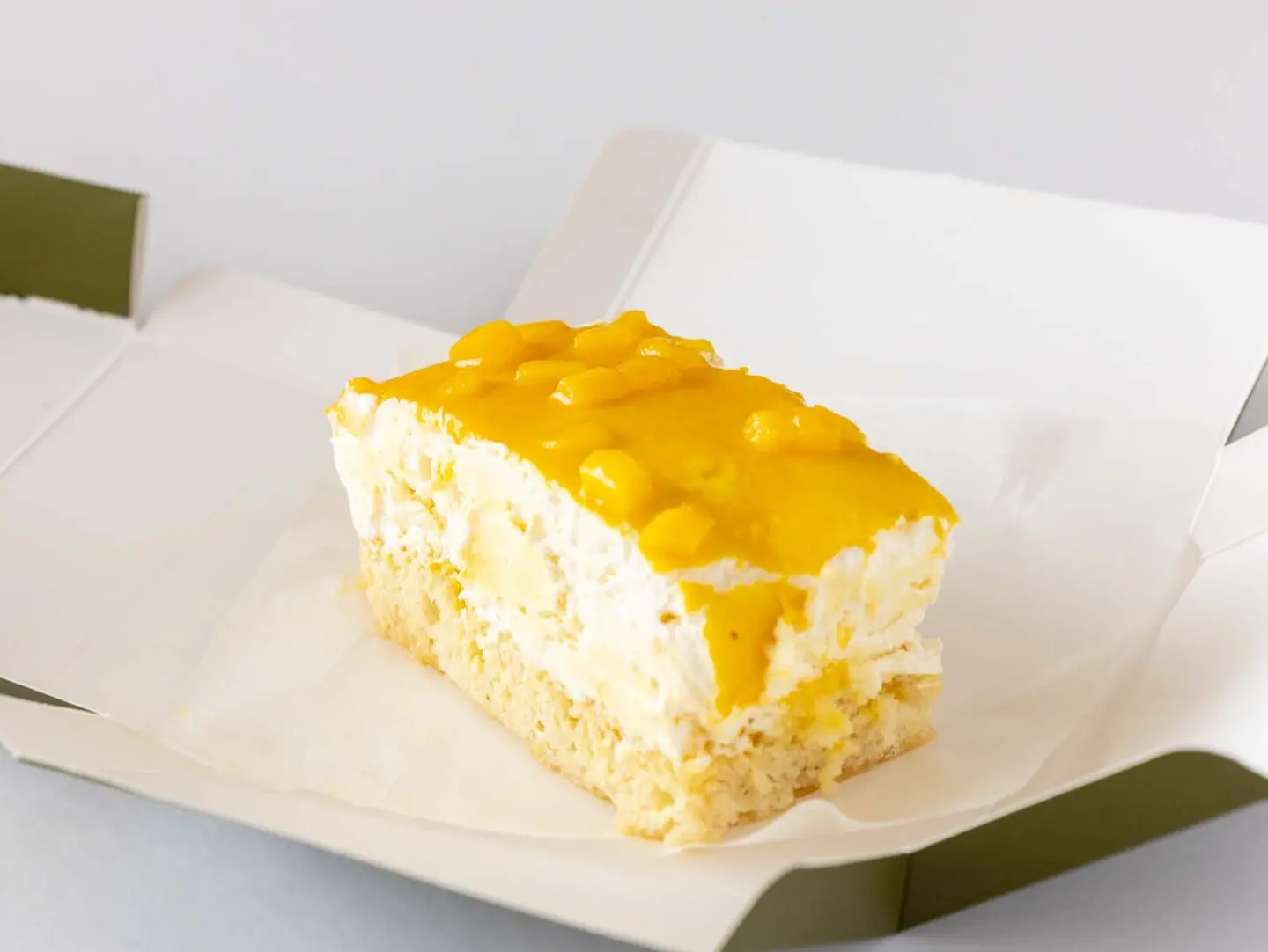 Mango Trifle
