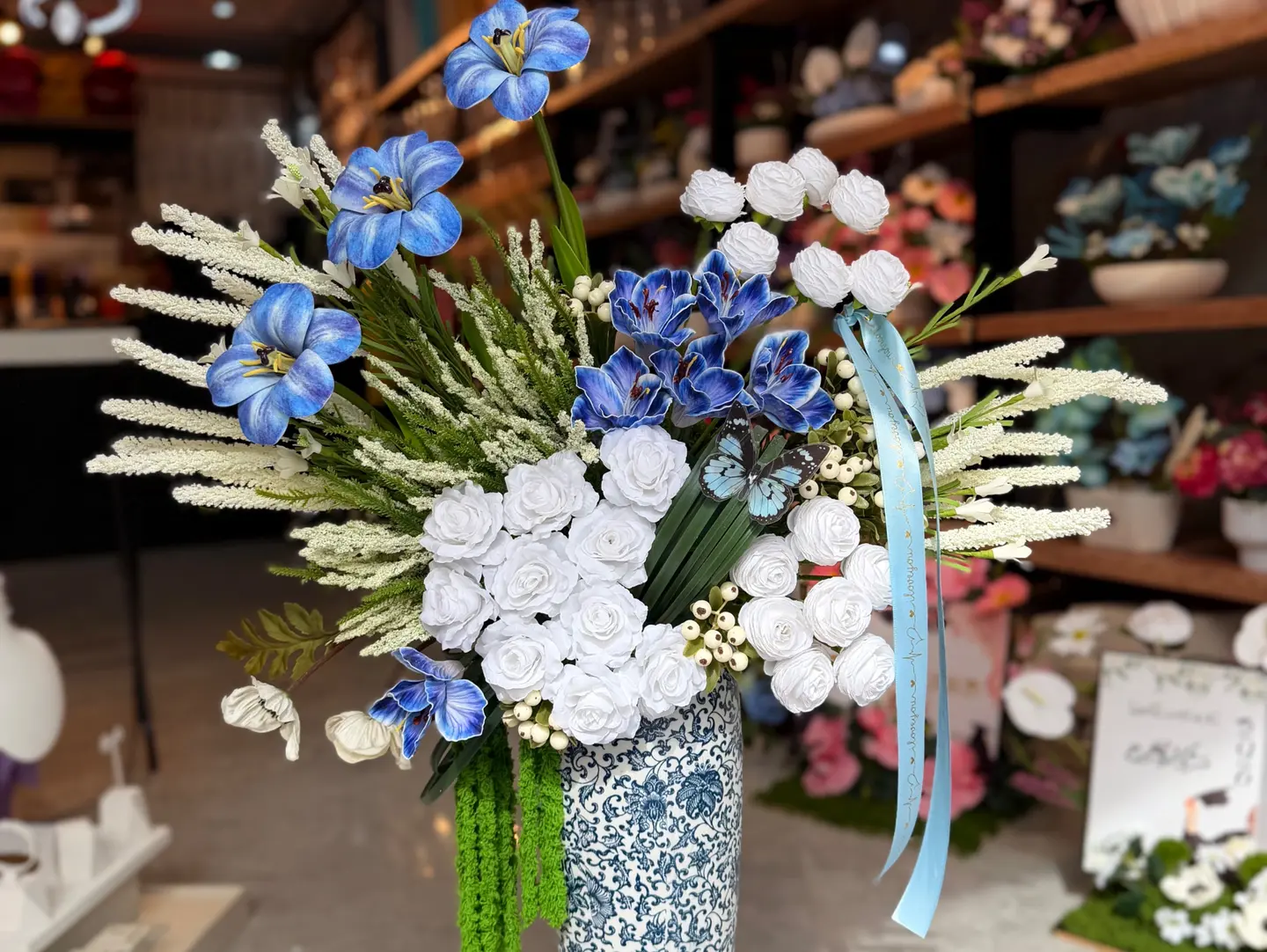 Blue And White Artificial Rose Vase