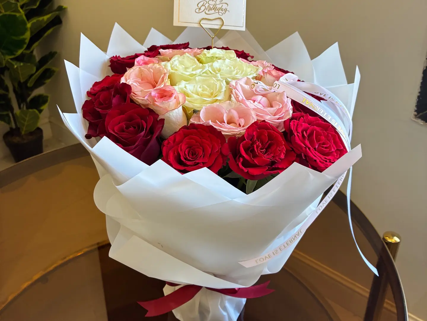 Rose Gradients Bouquet