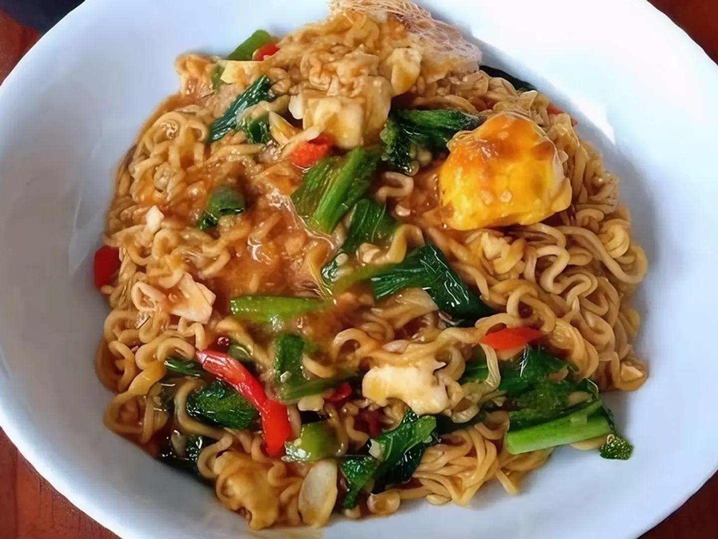 Mie Nyemek, Juicy Noodles